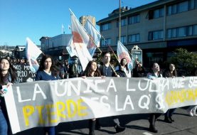 Puerto Montt: Estudiantes realizan nueva  marcha por demandas educacionales