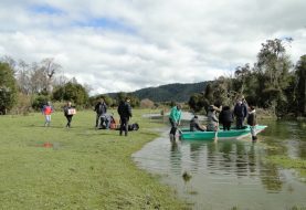 Fresia: Autoridades entregan de cajas de alimentos a familias de sectores aislados