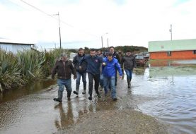 Autoridades recorren zona afectada por temporal  en Chiloé