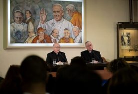 Obispos de Chile hablan previa reunión decisiva con el papa Francisco