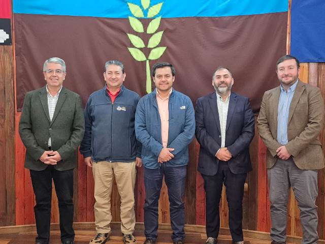 Alcalde de Fresia lidera reunión para conformar Asociación de Municipios del Borde Costero